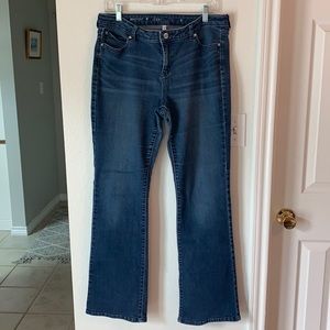 Sz 12 Boot cut, stretch jeans